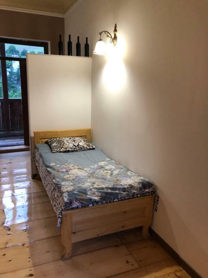Travel Inn House Mestia • Მოგზაურის Სახლი المظهر الخارجي الصورة