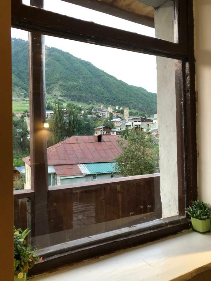 Travel Inn House Mestia • Მოგზაურის Სახლი المظهر الخارجي الصورة
