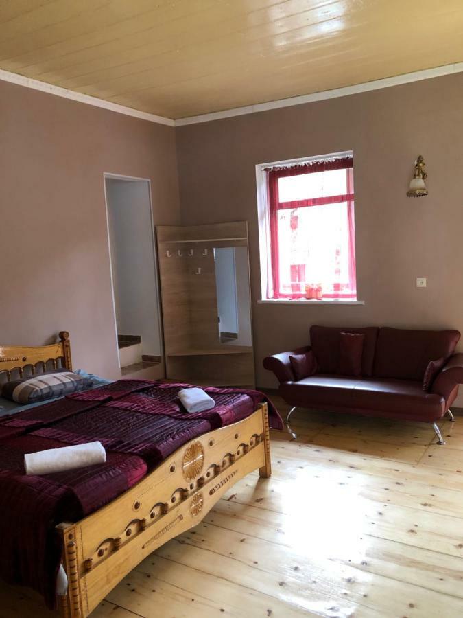 Travel Inn House Mestia • Მოგზაურის Სახლი المظهر الخارجي الصورة